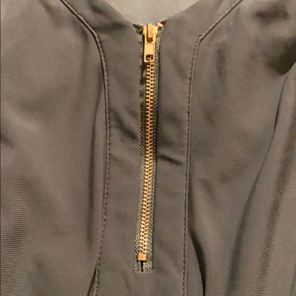 Green blouse - Picture 5 of 5